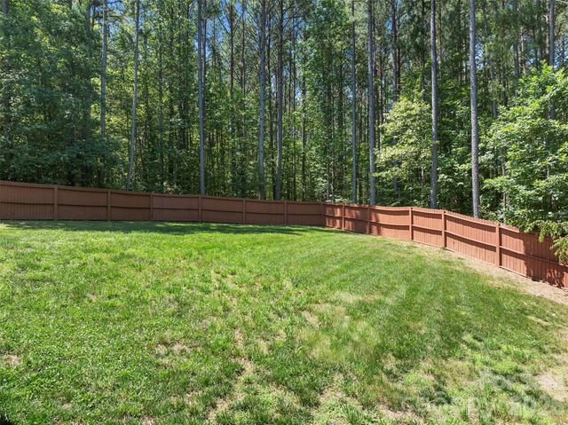 7015 Waterfront Place, Granite Falls, NC 28630