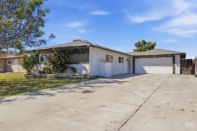 5208 Thyme Lane, Bakersfield, CA 93309