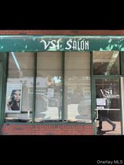 9 Bond Street, Great Neck, NY 11201