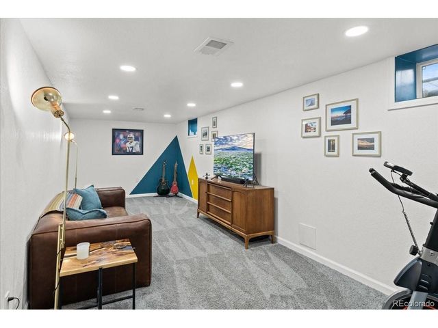 4825 Bryant St, Denver, CO 80221