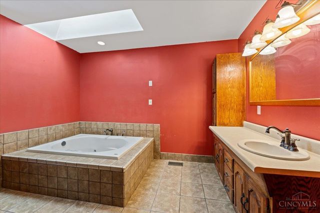 2673 St Rt 132, Ohio Twp, OH 45157