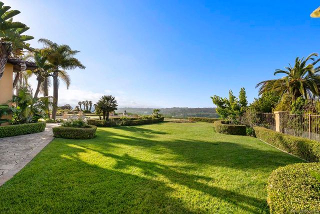 4760 Rancho Del Mar Trail, San Diego, CA 92130