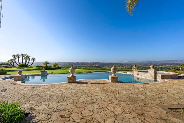 4760 Rancho Del Mar Trail, San Diego, CA 92130