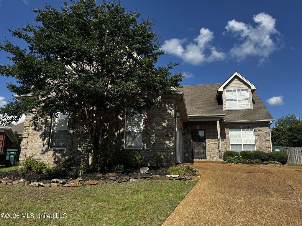 2754 Lizzie Cove, Southaven, MS 38671 — exterior