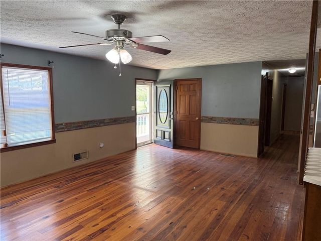 435 S Unity Grove Road, Locust Grove, GA 30248