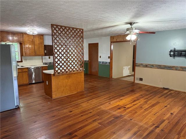 435 S Unity Grove Road, Locust Grove, GA 30248
