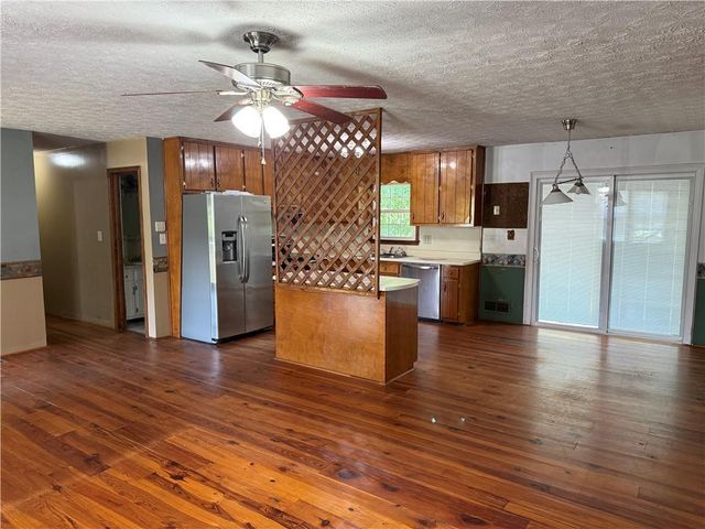 435 S Unity Grove Road, Locust Grove, GA 30248