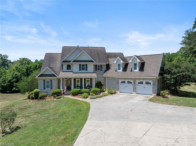 8850 Donilee Manor Court, Lewisville, NC 27023