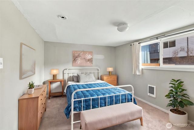 547 S Sullivan Street, Seattle, WA 98108