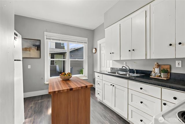 547 S Sullivan Street, Seattle, WA 98108