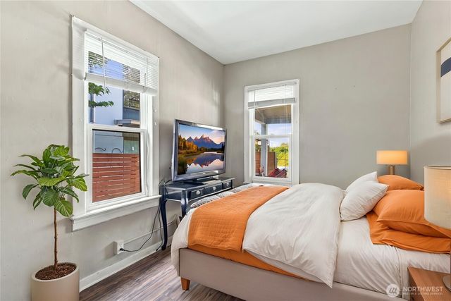 547 S Sullivan Street, Seattle, WA 98108