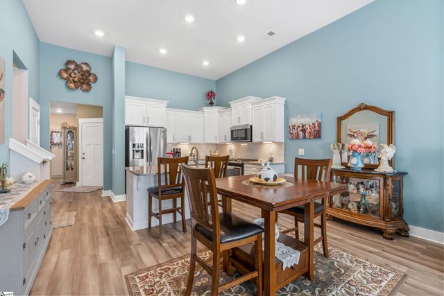 1308 Summer Gold Way, Boiling Springs, SC 29316