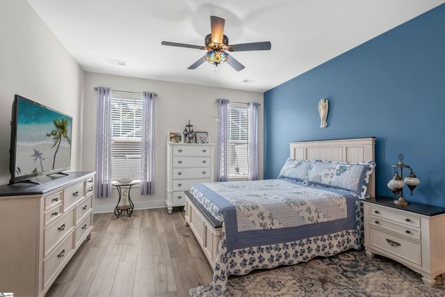 1308 Summer Gold Way, Boiling Springs, SC 29316