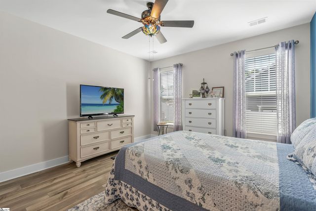 1308 Summer Gold Way, Boiling Springs, SC 29316