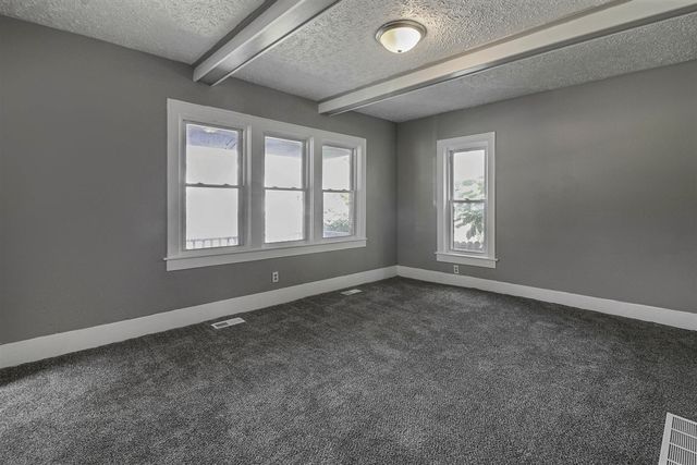 612 N Walnut Street, Lansing, MI 48933