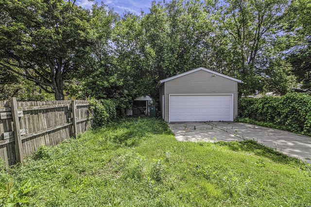 612 N Walnut Street, Lansing, MI 48933