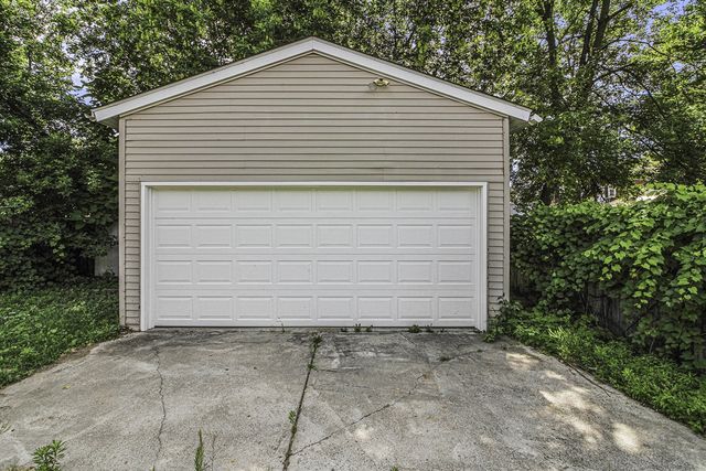 612 N Walnut Street, Lansing, MI 48933