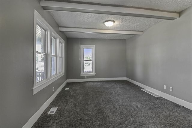 612 N Walnut Street, Lansing, MI 48933