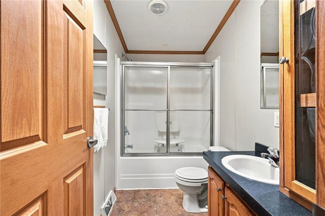40 Blackbird Court, Tiverton, RI 02878