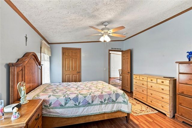 40 Blackbird Court, Tiverton, RI 02878