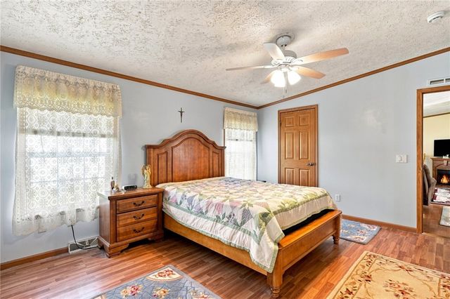 40 Blackbird Court, Tiverton, RI 02878