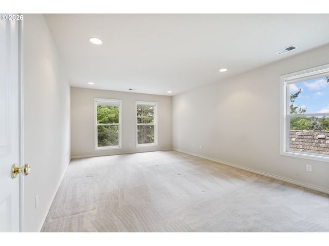 9907 Nw BARTHOLOMEW Dr, Portland, OR 97229