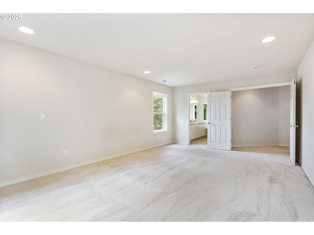 9907 Nw BARTHOLOMEW Dr, Portland, OR 97229