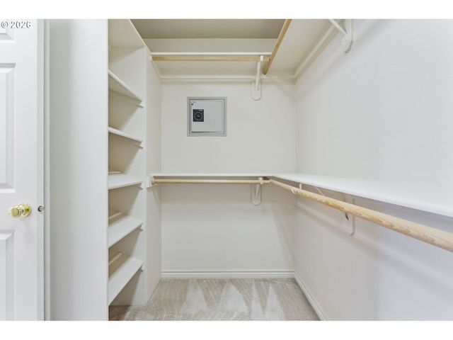 9907 Nw BARTHOLOMEW Dr, Portland, OR 97229