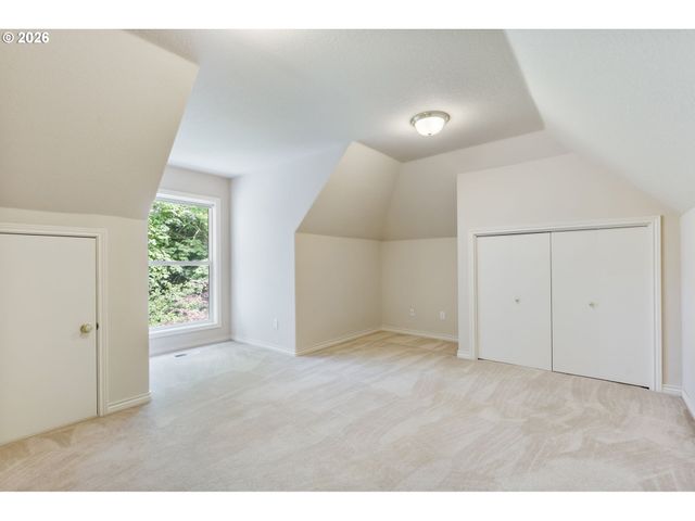 9907 Nw BARTHOLOMEW Dr, Portland, OR 97229