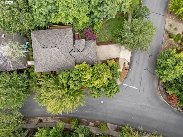 9907 Nw BARTHOLOMEW Dr, Portland, OR 97229