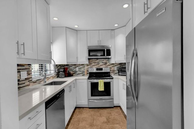 1409 N Sunrise Way 55, Palm Springs, CA 92262