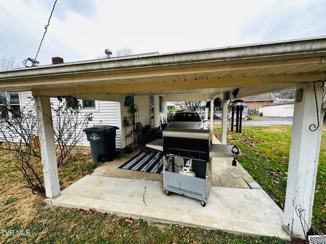 155 Reading Road, Weber City, VA 24290