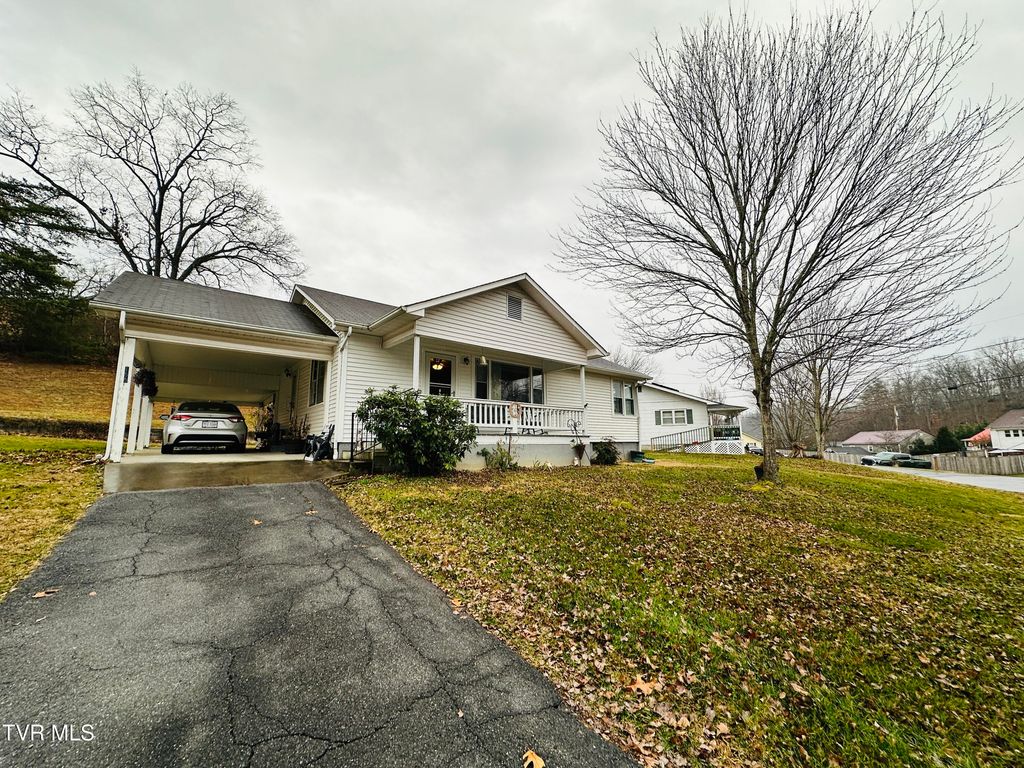 155 Reading Road, Weber City, VA 24290