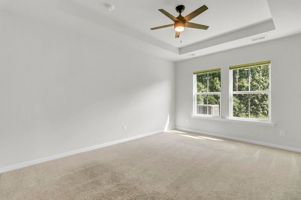 Image 17 of property listing at 991 Arrowwood Way, Summerville, SC 29485