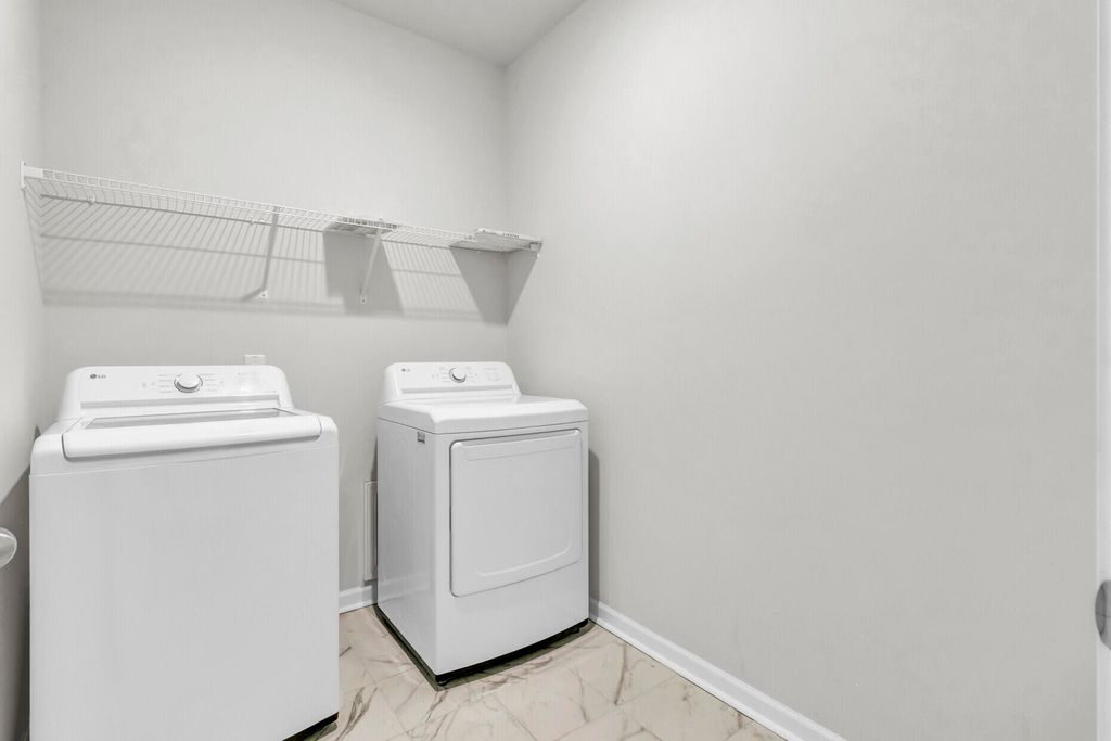 Image 25 of property listing at 991 Arrowwood Way, Summerville, SC 29485