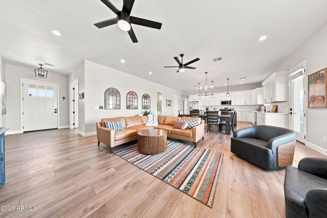 4486 W JOSIAH Trail, San Tan Valley, AZ 85144