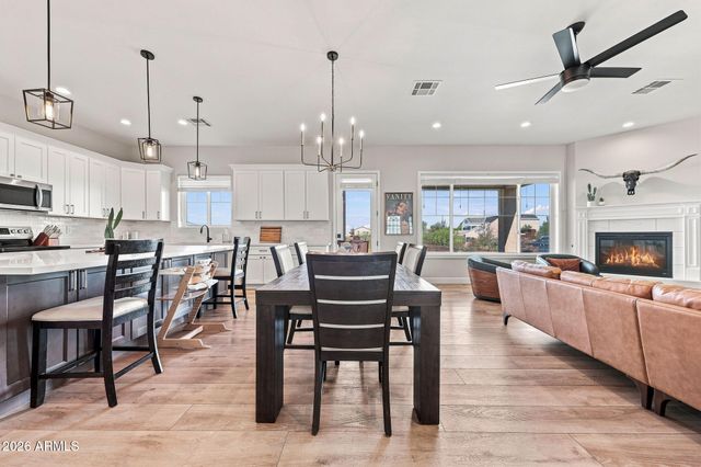 4486 W JOSIAH Trail, San Tan Valley, AZ 85144