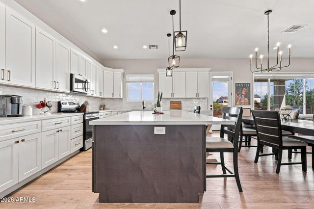 4486 W JOSIAH Trail, San Tan Valley, AZ 85144
