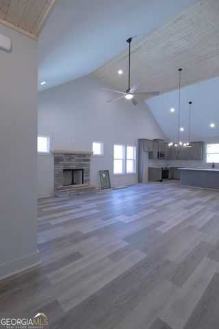 32 Tanvor Trail, Cleveland, GA 30528