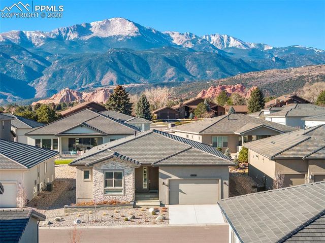 3474 Crest Hollow View, Colorado Springs, CO 80904