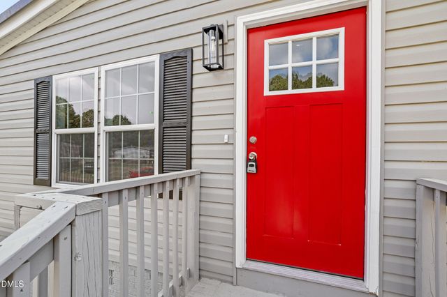 109 Loy Court, Fuquay Varina, NC 27526