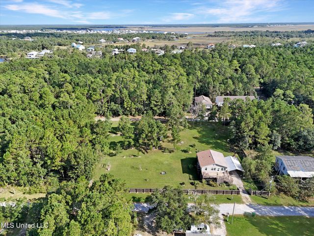 4098 14th Street, Bay Saint Louis, MS 39520