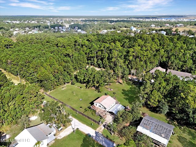 4098 14th Street, Bay Saint Louis, MS 39520