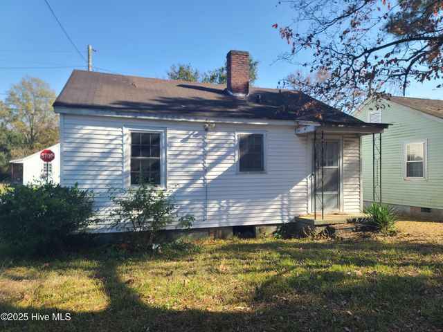 212 Clay Street, Kinston, NC 28501