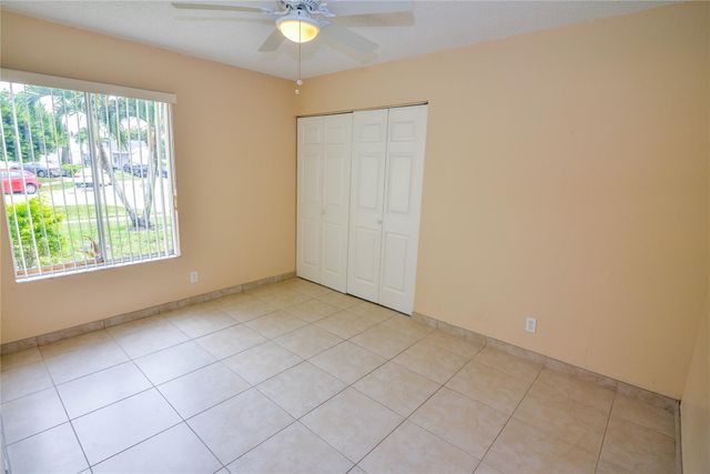 18813 Cloud Lake Circle, Boca Raton, FL 33496