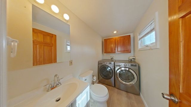 48 Swanton St 48, Winchester, MA 01890