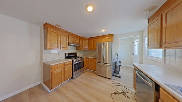 48 Swanton St 48, Winchester, MA 01890