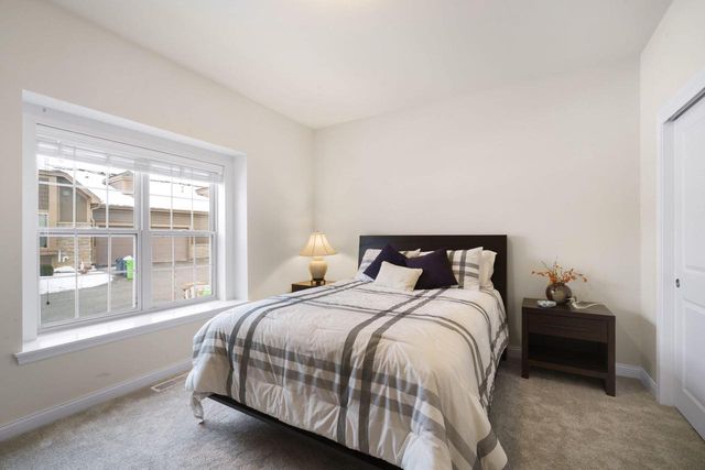 4417 Creekside PASS, Brookfield, WI 53005