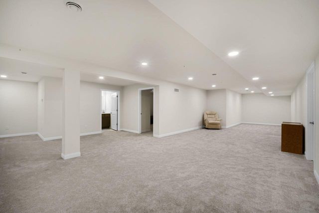 4417 Creekside PASS, Brookfield, WI 53005