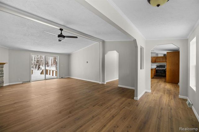 2836 Lone Pine Road, Gaylord, MI 49735